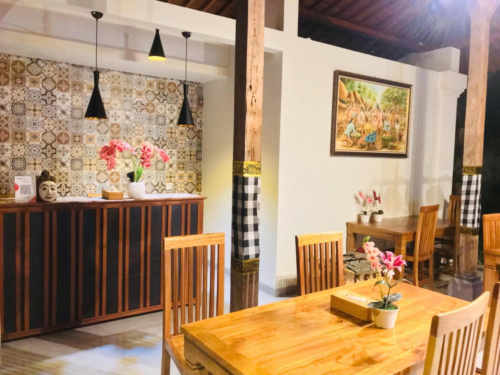 Londo House Hotel Ubud  Exterior photo